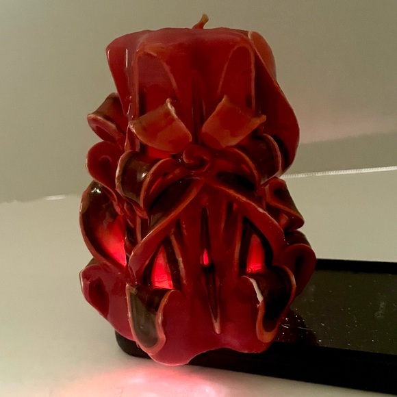 Set of 2 Unique vintage Artisan  hand carved 70s Glow ribbon candles Not used - Picture 8 of 9